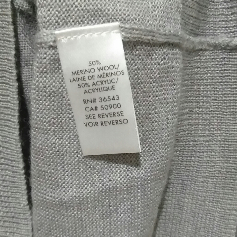 Calvin Klein Merino wool V-Neck Sweater Sz Large - Picture 3 of 3